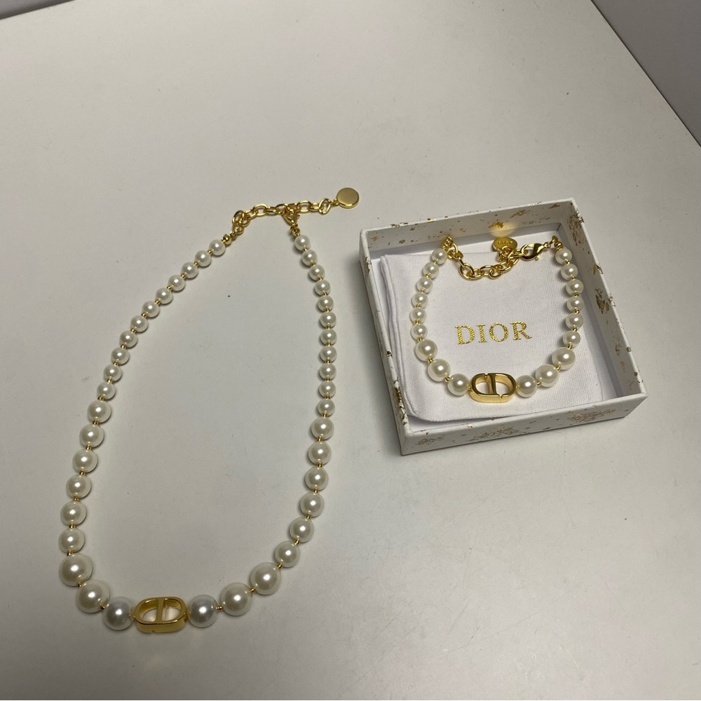 Dior women necklaces